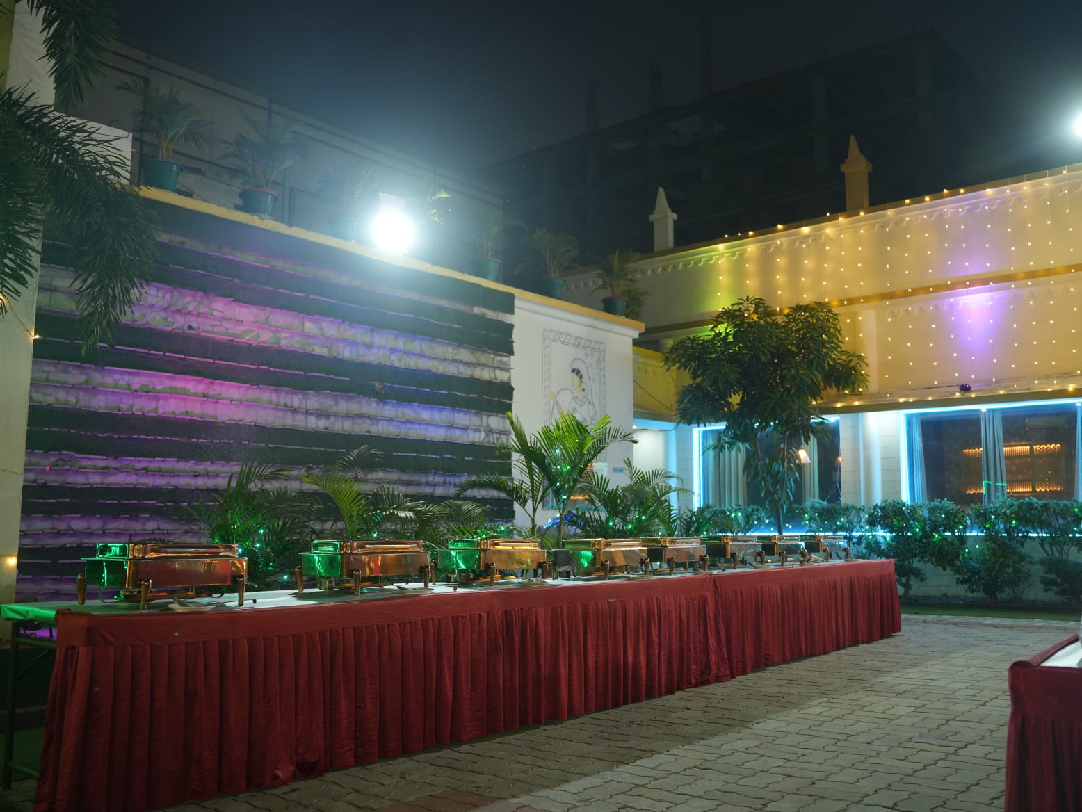 Royal Open Lawn